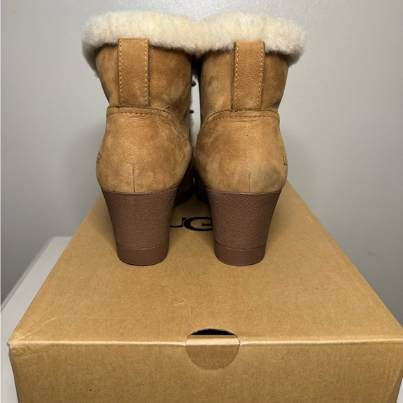 UGG Women's Jeovana Chestnut Waterproof Suede Wedge Ankle Boots 1017421 - Picture 3 of 8